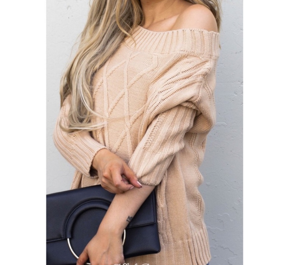 Beautiful Cream Sweater - Picture 4 of 5